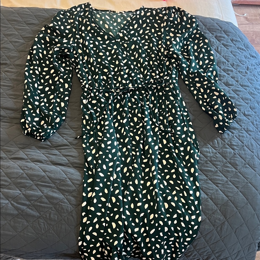 Chic Long Sleeve Green and White Dress
